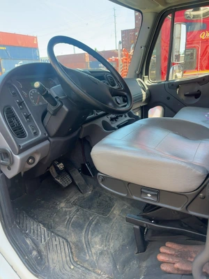 USED 2017 FREIGHLINER M2