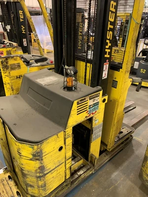USED HYSTER R30XM2