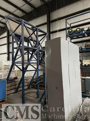 USED NEW VENTURE MFG GANG RIP SAW WITH MOVING BLADES