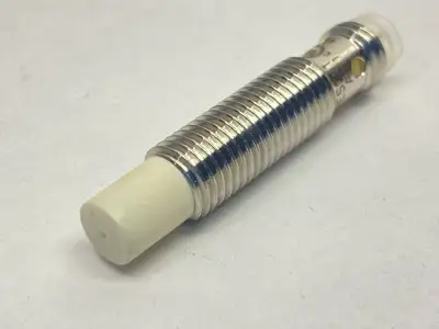 IES201 | Ifm  Inductive Proximity Sensor AC/DC Output IEB3006-BPKG/V4A/K1/AS NO NUT - New Other