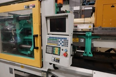 USED 1999 ARBURG 520C 2000 675