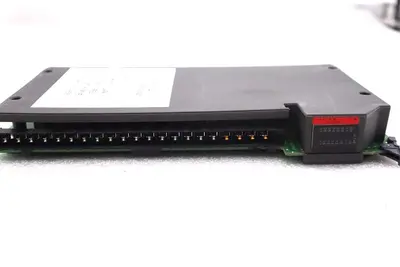ALLEN BRADLEY 1771-IAD SERIES D 120V AC/DC INPUT MODULE REV C01 STOCK #1788