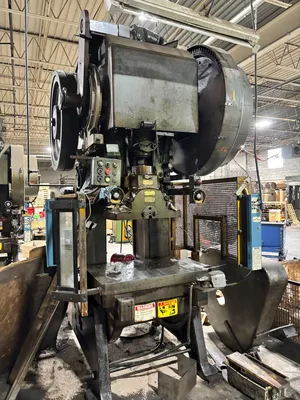 L&J 100 OBI / Gap Frame Press | Universal Press & Machinery (UPM) (1)