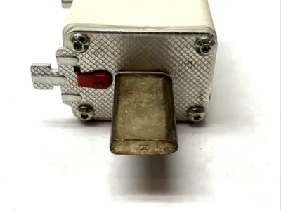 Eaton 250NHG1B Low Voltage NH Fuse Live Gripping Lug 500V 250A 120 kAIC - New
