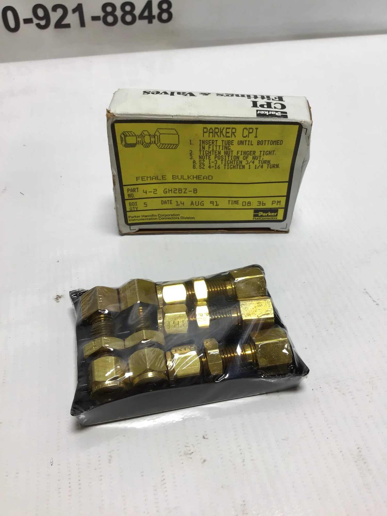 Parker 4-2 GH2BZ-B Female Bulkhead Fitting (lot of 2)