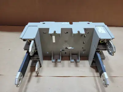 Used MERLIN GERIN 039-000028-0000 Switchgears British Columbia CA | Lenmark #1438353