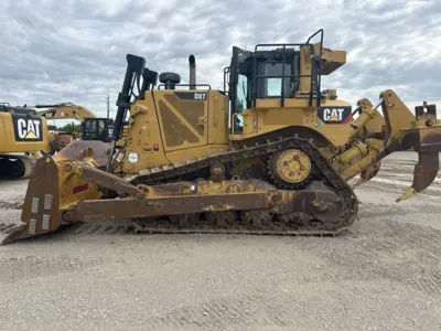 USED 2016 Caterpillar D8T
