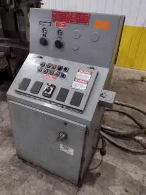 60 TON BLISS MODEL #C-60 OBI STAMPING PUNCH PRESS 8" STROKE: STOCK #23462