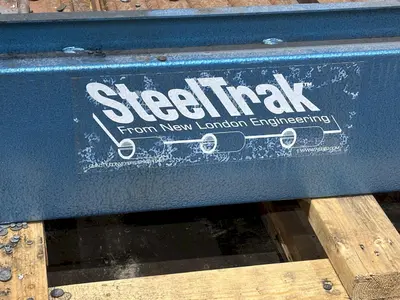USED STEELTRAK T2-721-18"