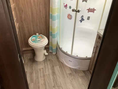 USED 2018 WHITE HAWK 23MRB