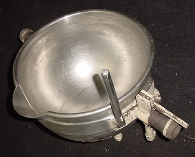 USED LEE TILTING KETTLE 5 GALLON KETTLE