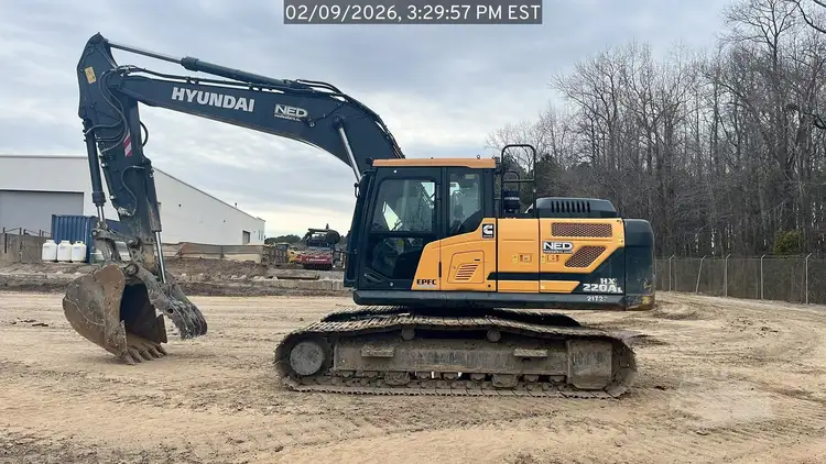 Used 2024 HYUNDAI HX220AL Crawler Excavators North Carolina US | National Equipment Dealers #1422289