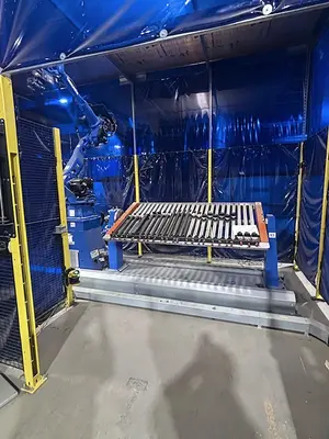 Used 2023 YASKAWA 70FT DUAL ROBOT WELD CELL Welding Chambers Illinois US | Machinery Marketing International #390364