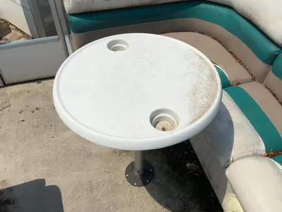 1998 Manitou Unknown 20' Pontoon Boat