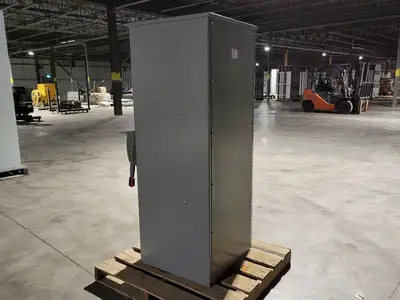 USED SQUARE D HVMB305200