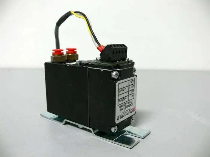 Used FAIRCHILD TT8001-051000 0-60 PSIG 4-20 MA PRESSURE TRANSDUCER Transducers | Equipment Lab #485996