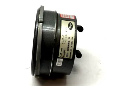 603A-3 | Dwyer Instruments  Pressure Transmitter Range 0-2" w.c. - Used