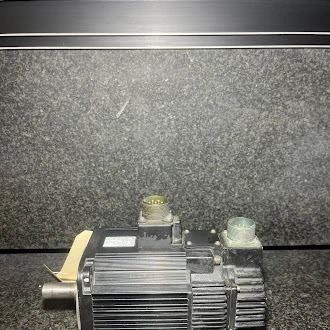 USED YASKAWA SGMG-09A2ABC