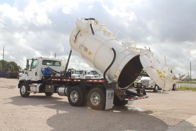 Used 2018 FREIGHTLINER 114SD Septic/Sewer/Vacuum Trucks Texas US | Roll Off Truck World #1491812