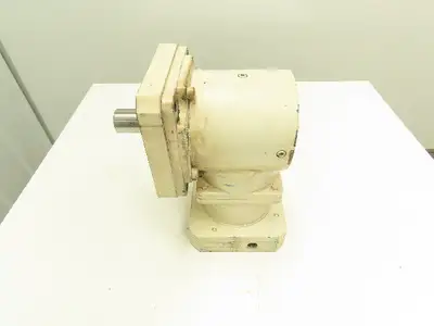 Alpha SK 180-MF1-1-171 Right Angle Planetary Gearbox 1:1 Ratio Gear Head 32x40mm