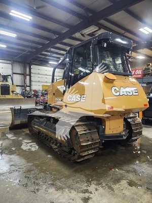 USED 2023 CASE 850M WT