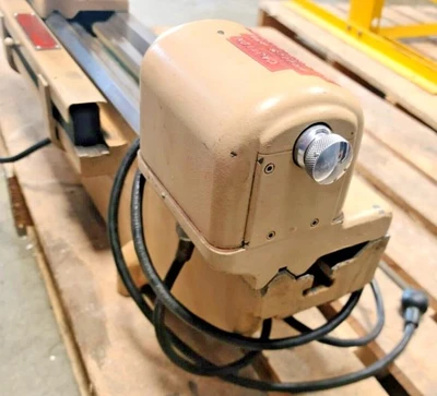 Pratt & Whitney Super Micrometer Measuring Machine