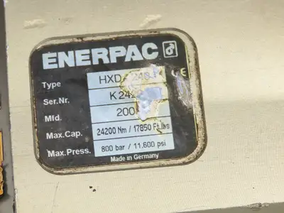 Enerpac HXD-240 Hydraulic Torque Wrench 3-1/8" to 5" Hex Drive 17850 Ft-Lbs