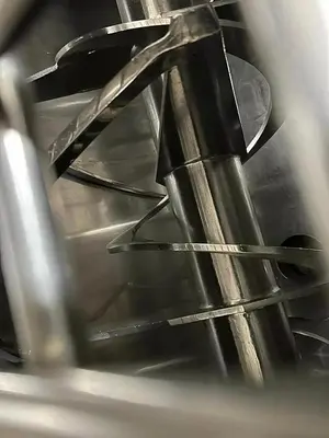 STAINLESS STEEL DOUBLE SPIRAL RIBBON BLENDER APPROXIMATELY 170 CUBIC FEET