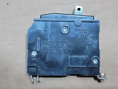 USED SQUARE D DP-4075
