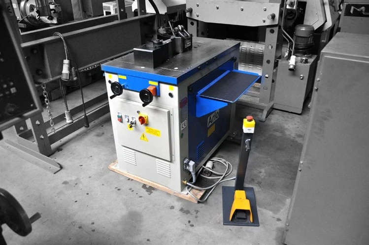 Used ARLO HP 22 ANGLE BENDER Wire Benders | Apt International N.V #365281