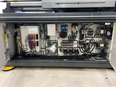 1997 VAN DORN DEMAG 500HT80-0495 Plastic Injection Mold | Universal Press & Machinery (UPM) (14)