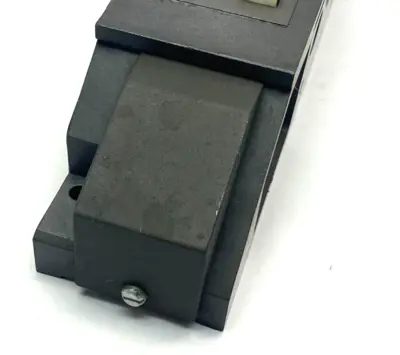 962N91 | Ross Controls  Pneumatic Solenoid Sub-Base Manifold 5-Port 5-Pin Connector - Used