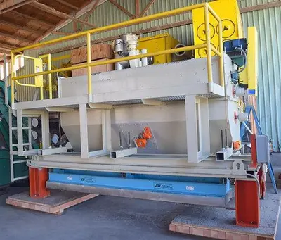 Horizontal Metering Surge Bins