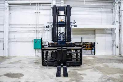 New | in-Stock 2025 HOIST PV300 Internal Combustion Forklifts: Pneumatic Tire Illinois US | Forklift Exchange #1274473