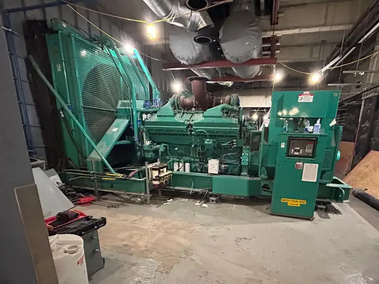 Used CUMMINS 2000DQKC-628 Generators British Columbia CA | Lenmark #277280