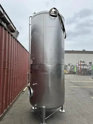 825 Gal. Brite Tank