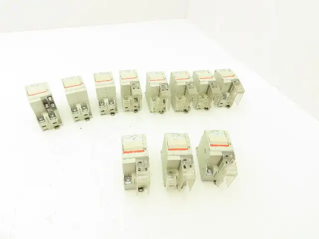 Fuji Electric CP32F-M005 | CP32F-M003 Circuit Breakers 3A 5A Mixed Lot of 11
