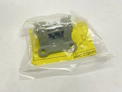 CQ-D032 | SMC  Double Clevis Rear Mounting Bracket - New