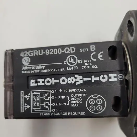 Used ALLEN-BRADLEY ALLEN BRADLEY 42GRU-9200-QD SER B PHOTO ELECTRIC SWITCH Photoelectric Sensors | ND Industrial Surplus #1221917
