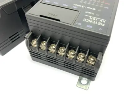 USED KEYENCE PLC I/O MODULE W/ EXPANSION MODULE