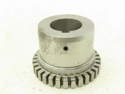 Lovejoy 1040 HUB 1-1/4 Hub Gear Coupling 1-1/4" Bore 1/4X1/8KW Some Shelf Wear