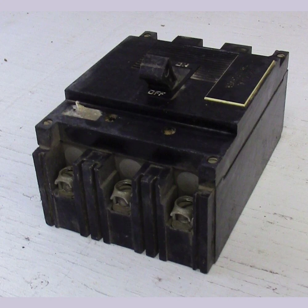 Square D 3 Pole 40 Amp ML1 Breaker