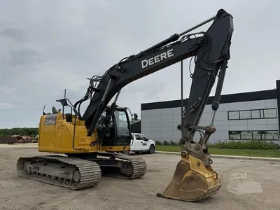 USED 2014 JOHN DEERE 245G LC