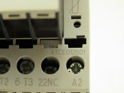 Eaton XTOB004BC1 Overload Relay Reversing Contactor 2.4-4A