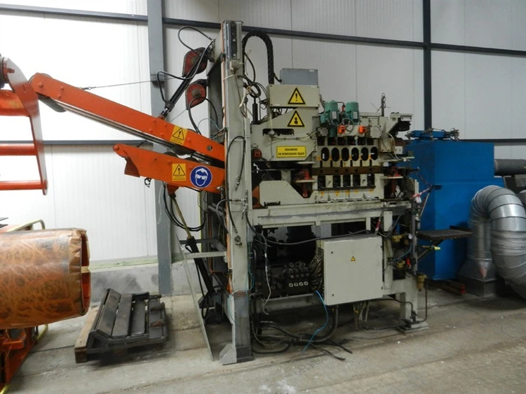 Used ZM STRAIGHTENER + FEEDER 800 X 5 MM Uncoilers | Apt International N.V #373410