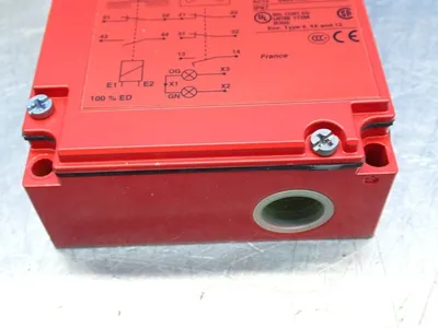 NEW EATON XCSE7333