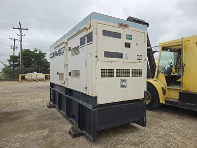 Whisperwatt DF-3300K 3-Phase Diesel AC Generator, 3,346 Hours (Needs Battery)