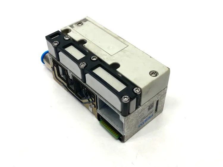 Used Festo Pneumatic Valve Terminal End Plate 533372 Parts (Hydraulics and Pneumatics) Michigan US | Maverick Industrial Sales #1410802