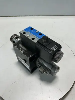 USED VICKERS DG4V-3-2A-M-U-B6-60