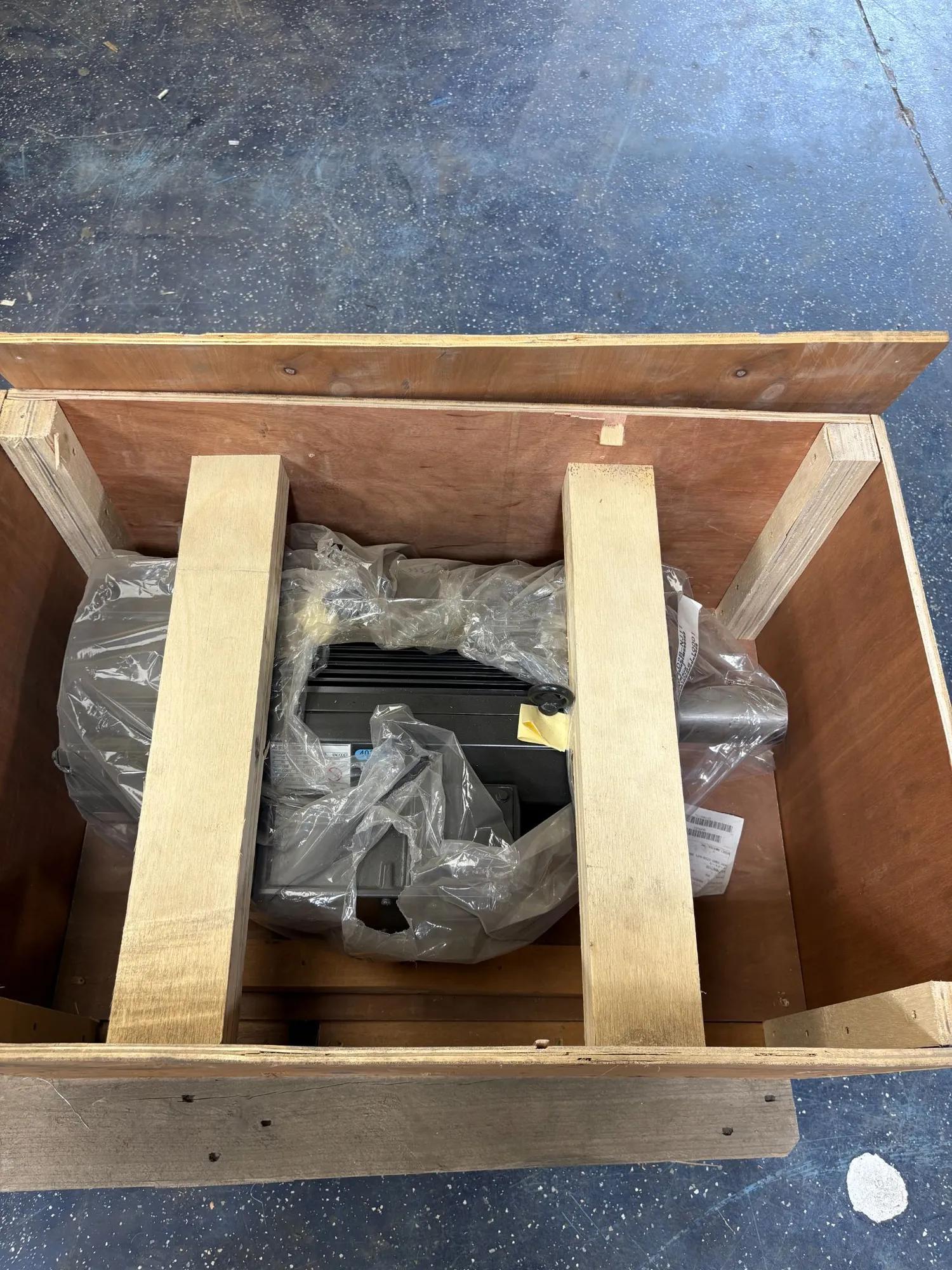 NEW YASKAWA SGMVH-3ZD2B-NJ11